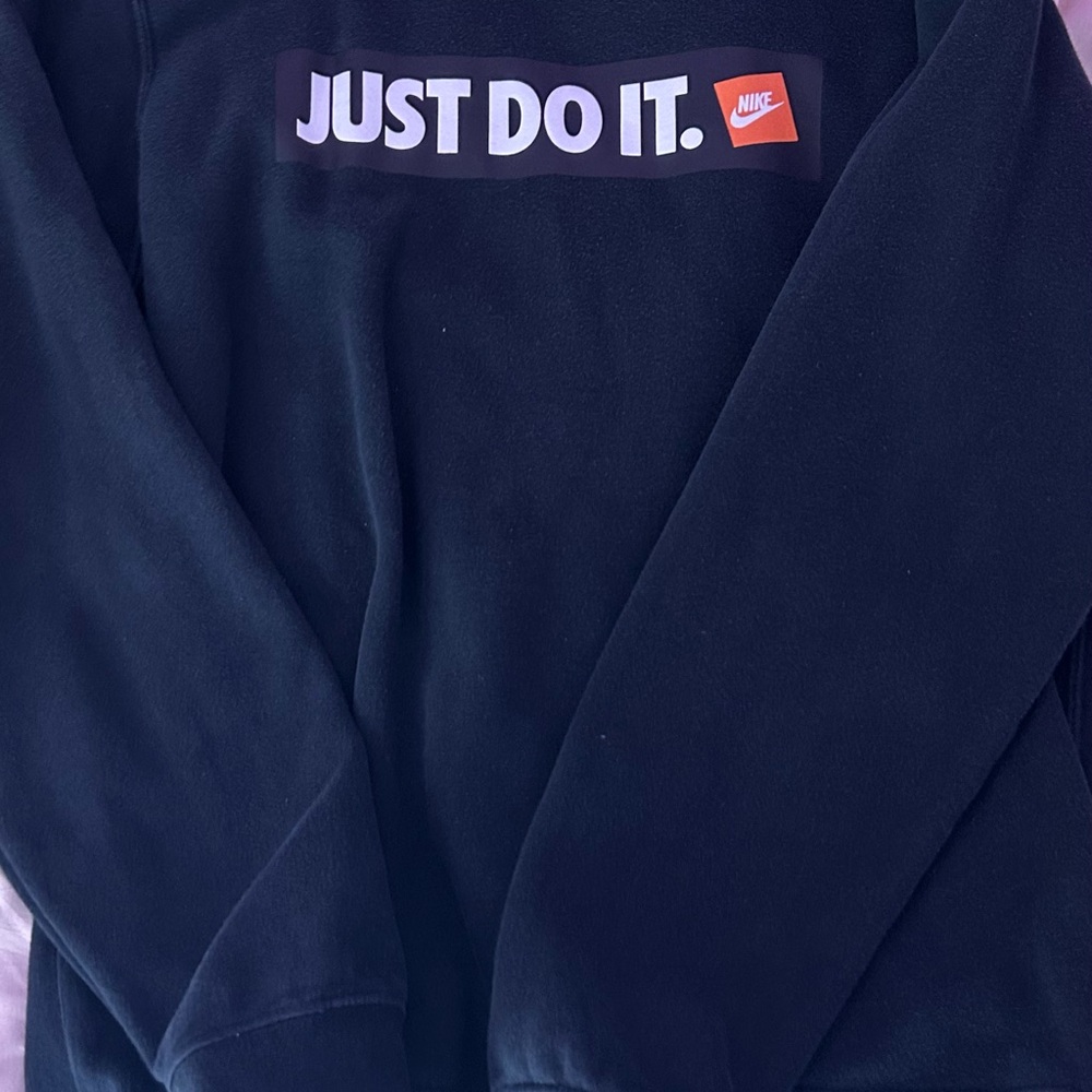Nike Classic Black Pullover